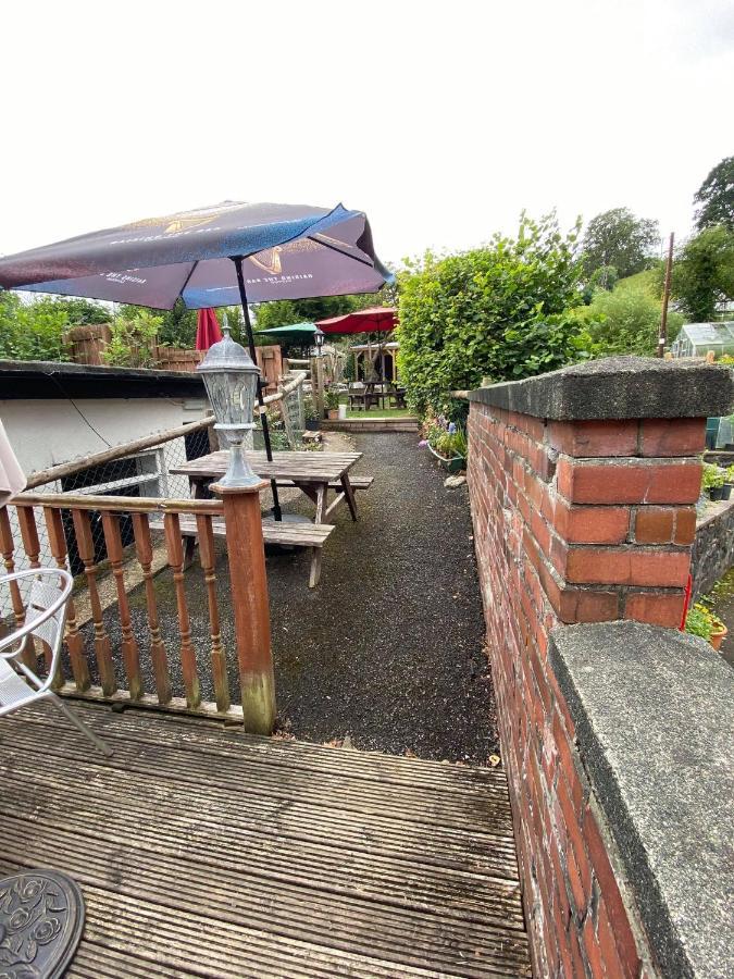 Old New Inn, Llanfyllin Esterno foto